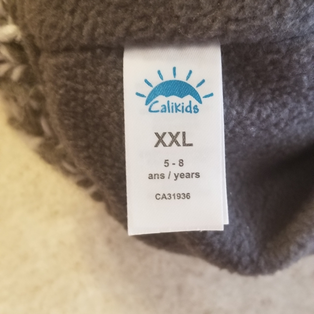 Winter hat - Picture 2 of 2